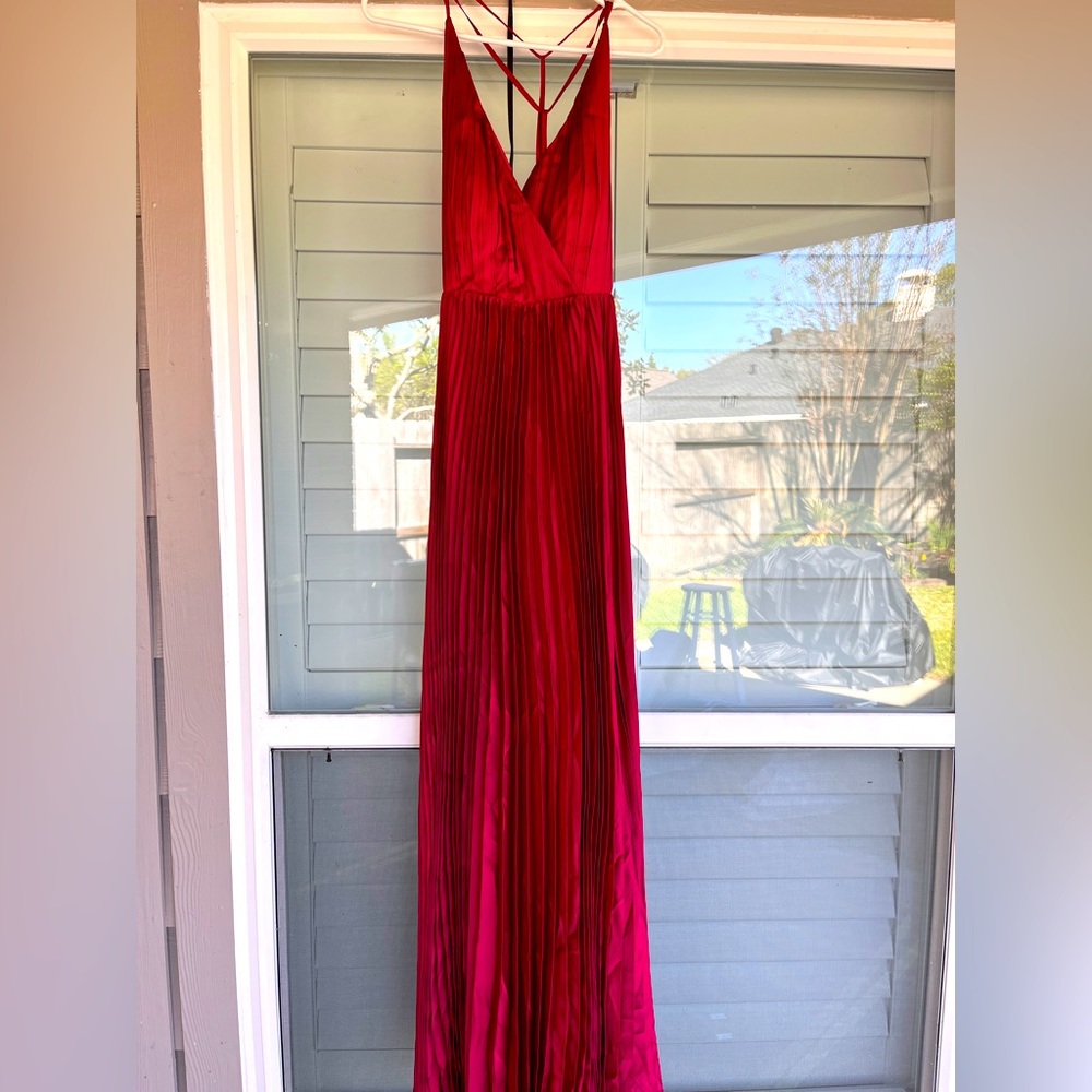 Lulus szM red